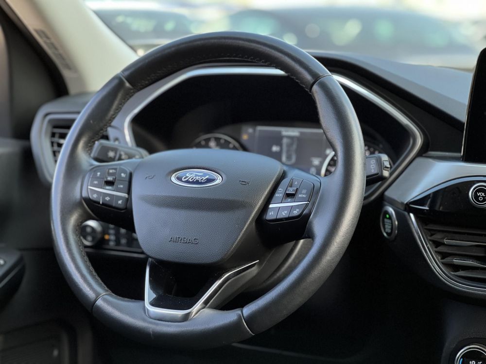 FORD KUGA 2.5 PHEV Titanium CVT 70 km elektromos hatótáv. ülés-kormányfűtés. kamera. CARPLAY!