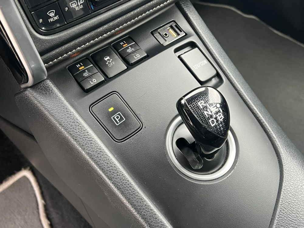 TOYOTA AURIS Touring Sports 1.8 HSD Active Trend+ (Automata) Élő hibrid garancia! Tempomat Ülésfűtés Kamera Keyless Bluetooth