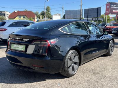 TESLA MODEL 3 Standard Range Plus Aut 96e km. mátrix LED. hőszivattyú. prémium hifi. garanciális!
