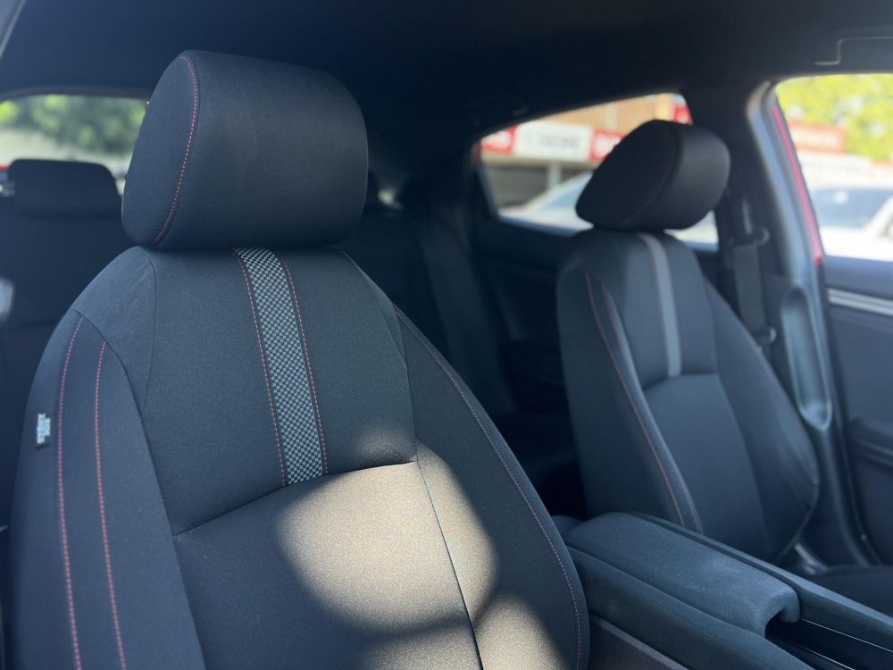 HONDA CIVIC 1.0 T Executive Sport Line 65e km. Magyarországi. 2 tulajdonos. Teljes szerviztörténet!
