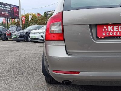 SKODA OCTAVIA Combi 1.6 CR TDI Classic DPF 195e km. M.o.-i. 2.tul. Klíma Tempomat Téli-nyári garnitúra!