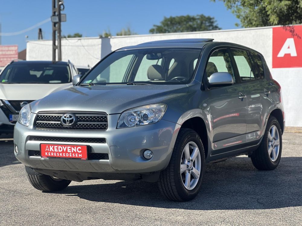 TOYOTA RAV 4 Rav4 2.0 4x4 Magyarországi. napfénytető. keyless. vonóhorog. téli-nyári kerék. 2 gyári kulcs!