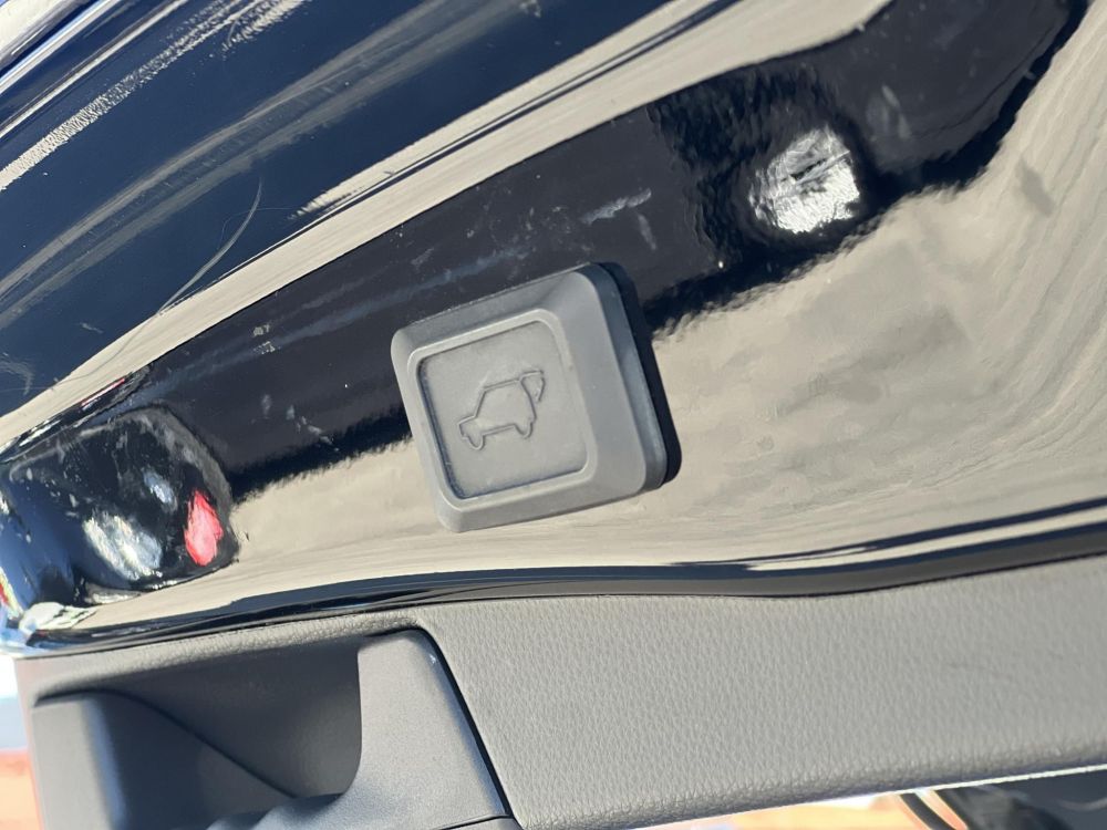 TOYOTA RAV 4 Rav4 2.5 Hybrid Black Edition e-CVT JBL 126e km. LED. sérülésmentes. CARPLAY. kifogástalan állapot!