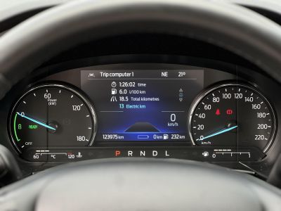 FORD KUGA 2.5 PHEV Freedom CVT 123e km. 70 km elektromos hatótáv. ülés-kormányfűtés. vonóhorog!