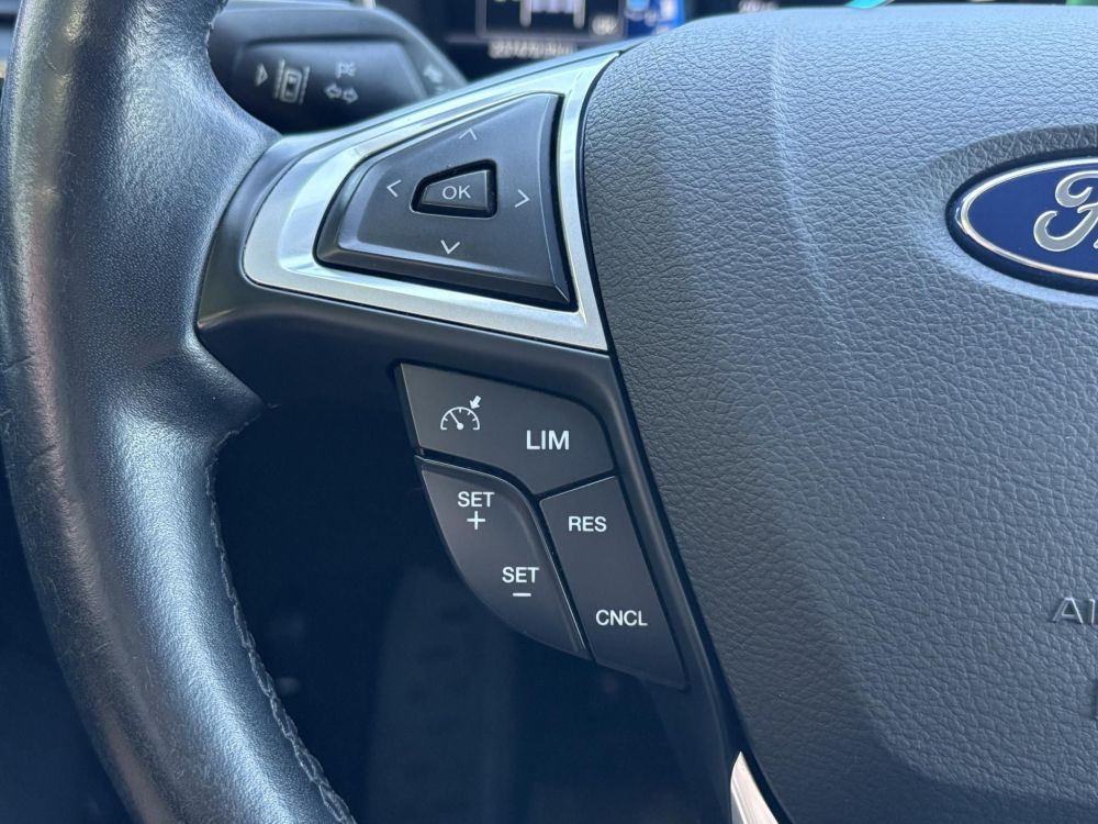 FORD MONDEO 2.0 HEV Vignale (Automata) Klíma Tempomat Bluetooth Carplay GARANCIÁLIS VÁLTÓ!