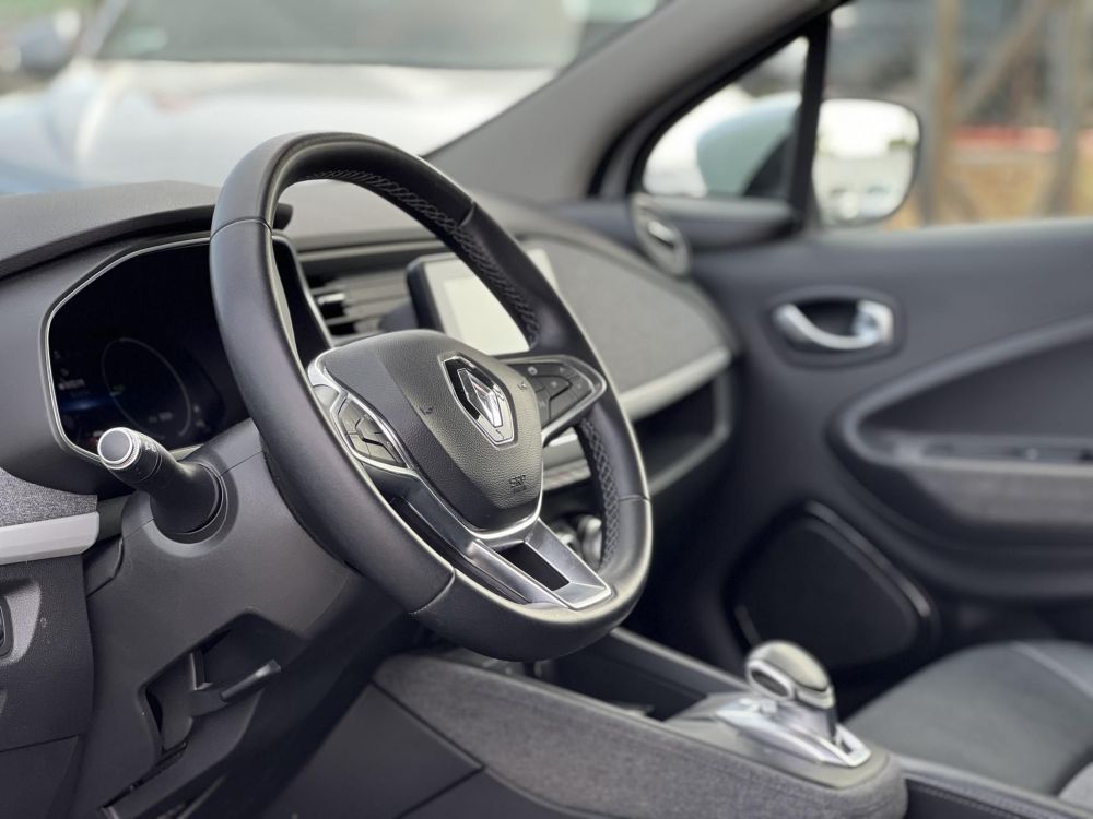 RENAULT ZOE Z.E. R110 52 kWh Life (Automata) 38e km. frissen szervizelt. költségmentes állapotban!