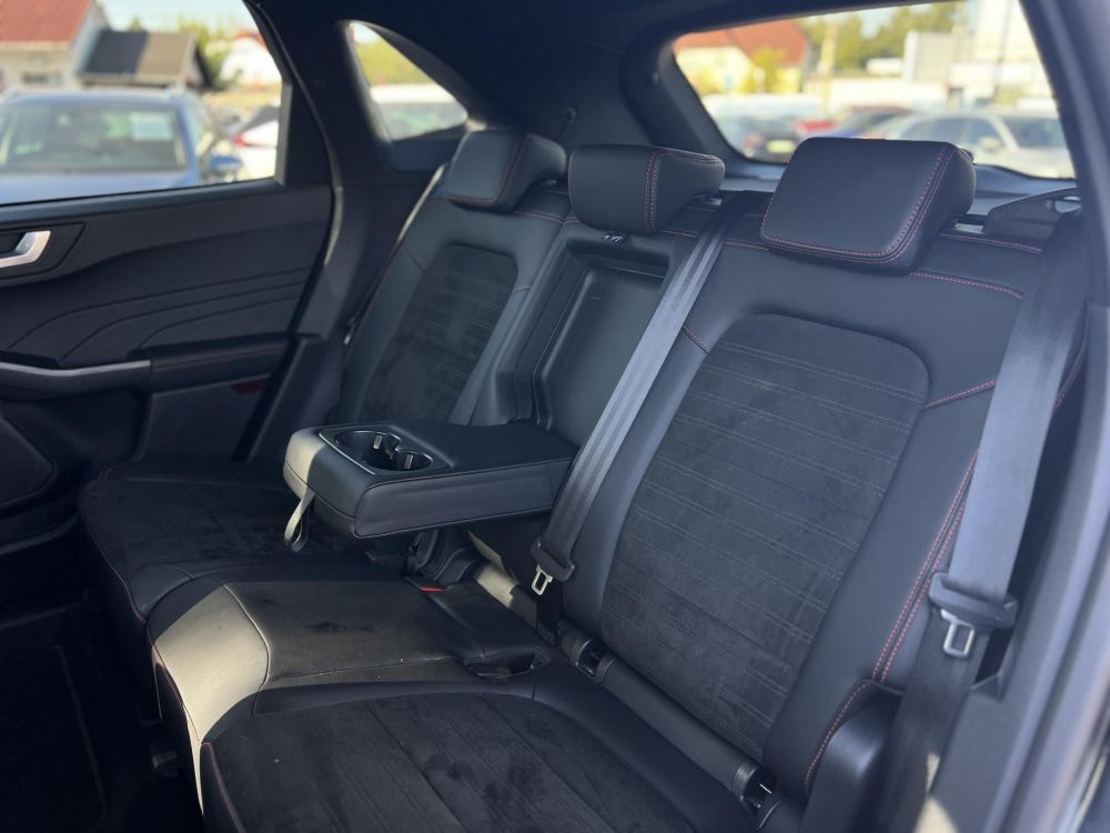 FORD KUGA 2.5 PHEV ST-Line X CVT 64e km. 70 kilométer hatótáv. Carplay!