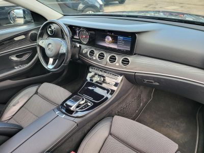 MERCEDES-BENZ E 220 d T 9G-TRONIC LED Panoráma Carplay Navi Kamera Ülésfűtés Megkímélt!