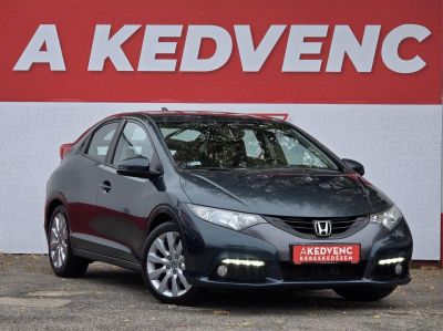 HONDA CIVIC 2.2 CTDi Executive Tempomat Kamera Vonóhorog Digitklíma 4-5L/100km!
