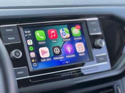 VOLKSWAGEN T-CROSS 1.0 TSI Life 24e km. M.o.-i. sérülésmentes. kifogástalan állapot. CARPLAY!