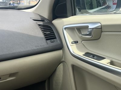 VOLVO XC60 2.4 D [D3] Kinetic Geartronic Klíma Tempomat világos bőr belső!LEGJOBB ÁRON!