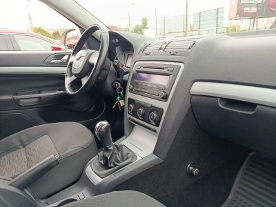 SKODA OCTAVIA Combi 1.6 CR TDI Classic DPF 195e km. M.o.-i. 2.tul. Klíma Tempomat Téli-nyári garnitúra!