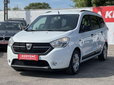 DACIA LODGY 1.6 SCe Ambiance (7 személyes ) Magyarországi. Gyári fényezés. Végig vezetett szervizkönyv!