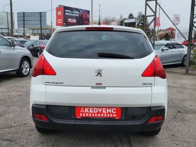 PEUGEOT 3008 1.6 HDi Allure Panoráma tető Navi Tempomat Park.radar Téli/Nyári gumi