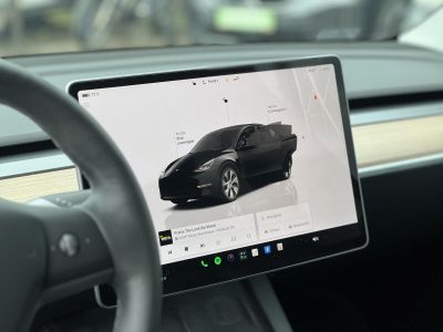 TESLA MODEL Y Long Range AWD (Automata) 510km hatótáv. RYZEN proci. 2031-ig garancia!