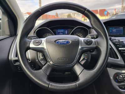 FORD FOCUS 2.0 TDCi Trend Plus Powershift Tempomat Ülésfűtés Bluetooth PDC Digitklíma Vonóhorog Megkímélt!