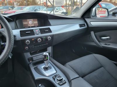 BMW 525d Touring (Automata) Xenon Tempomat PDC Navi Ajtószervó Szervizelt!