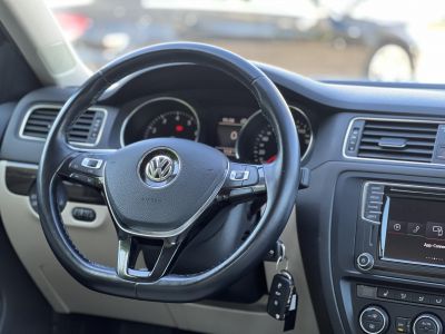 VOLKSWAGEN JETTA VI 1.4 TSI BMT Comfortline