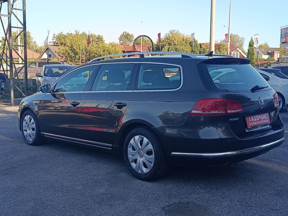 VOLKSWAGEN PASSAT Variant 1.6 CR TDI Comfortline BMT Klíma Tempomat Bluetooth Friss Műszaki!