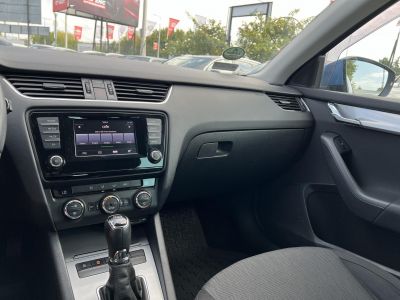 SKODA OCTAVIA Combi 1.2 TSI Ambition DSG M.o.-i. 1.tul. Tempomat Tolatóradar 2zdigitklíma Szervizelt! 124e km!