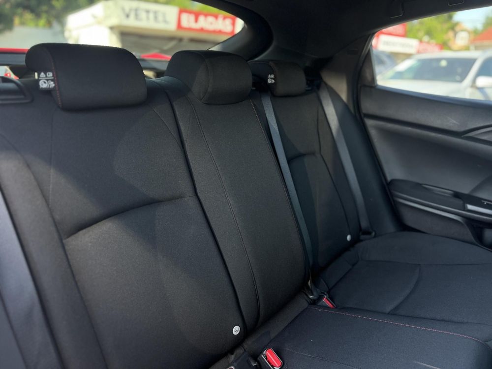 HONDA CIVIC 1.0 T Executive Sport Line 65e km. Magyarországi. 2 tulajdonos. Teljes szerviztörténet!