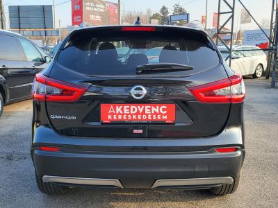 NISSAN QASHQAI 1.5 dCi Tekna Xtronic Xenon Panoráma Navi 360kamera Ülésfűtés Keyless Márkaszervizelt!