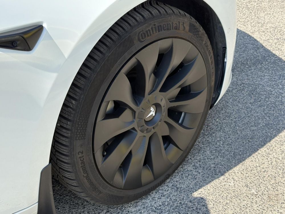 TESLA MODEL 3 Long Range AWD (Automata) 500km-es hatótáv. mátrix LED. garanciális. hőszívattyú. 4 évszakos gumik!