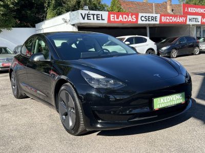TESLA MODEL 3 Standard Range Plus Aut 96e km. mátrix LED. hőszivattyú. prémium hifi. garanciális!