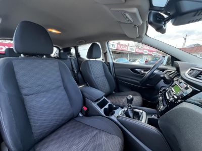 NISSAN QASHQAI 1.6 dCi Tekna 4WD 119e km. LED Tempomat Bluetooth Digitklíma MEGKÍMÉLT állapot!