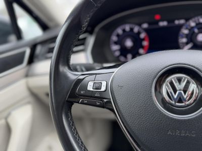 VOLKSWAGEN PASSAT VIII Variant 2.0 TSI BMT Highline 4Motion DSG R-line 280LE. Magyarországi. 115e km. Téli-nyári kerék garnitúra!