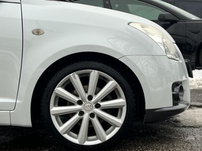 SUZUKI SWIFT 1.6 SPORT Klíma Bluetooth Szervizelt!