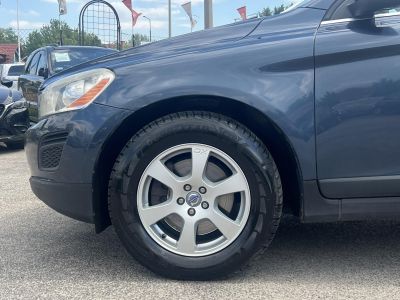 VOLVO XC60 2.4 D [D3] Kinetic Geartronic Klíma Tempomat világos bőr belső!LEGJOBB ÁRON!