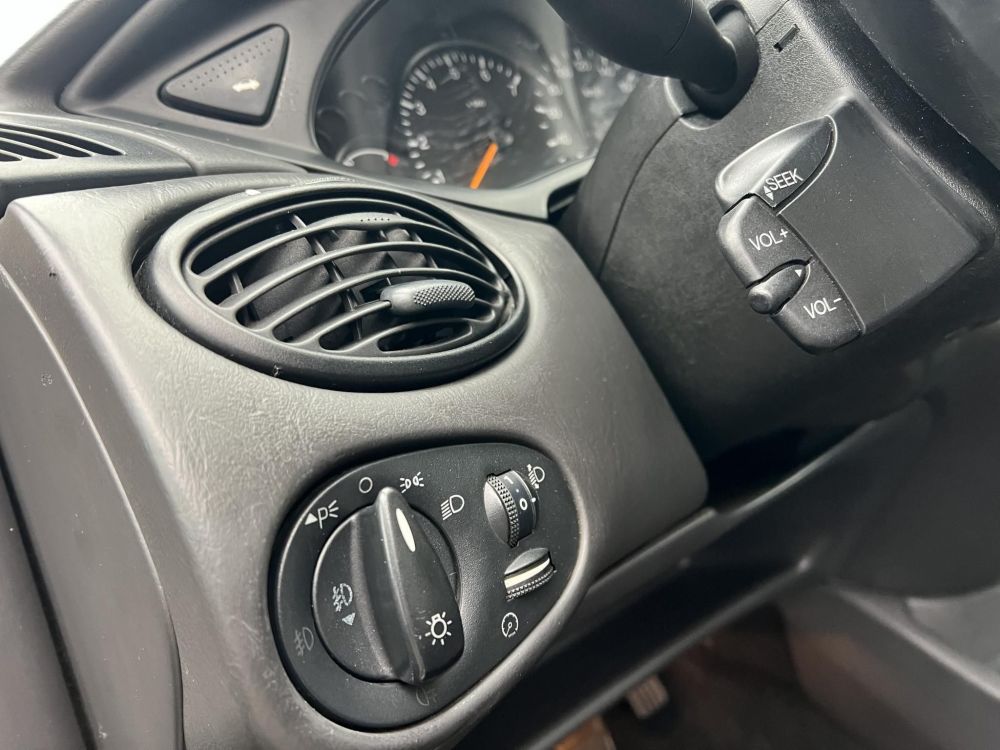 FORD FOCUS 1.6 Ghia Friss vizsga vonóhorog bőr belső!