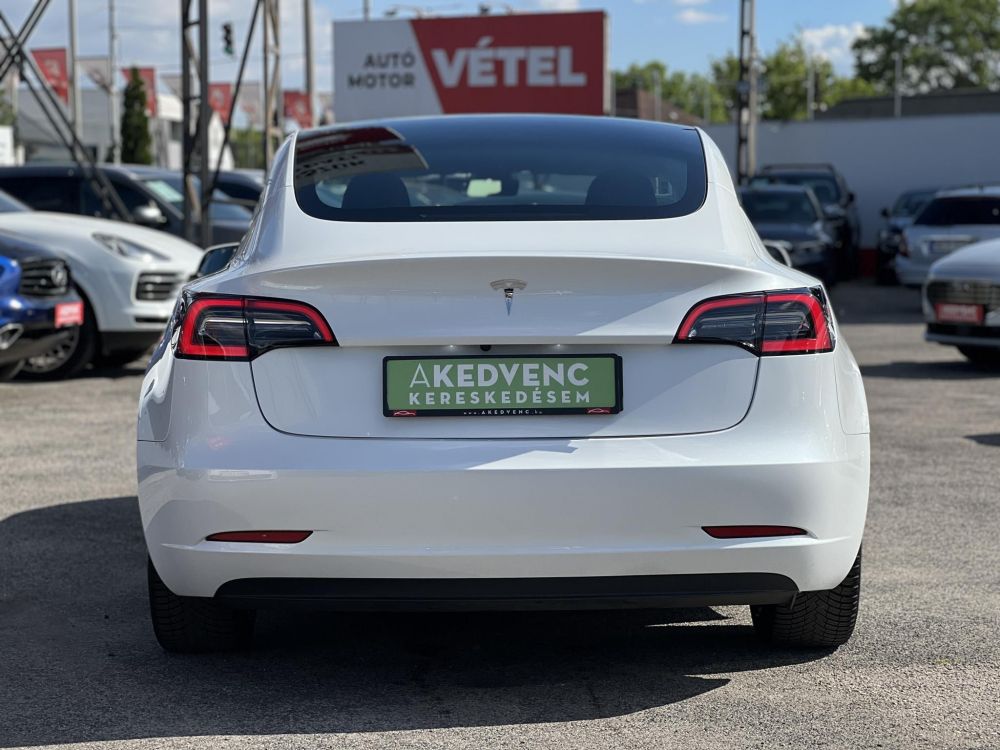 TESLA MODEL 3 RWD (Automata) 37e km. AMD Ryzen. hőszivattyú. LFP akku. garanciális!