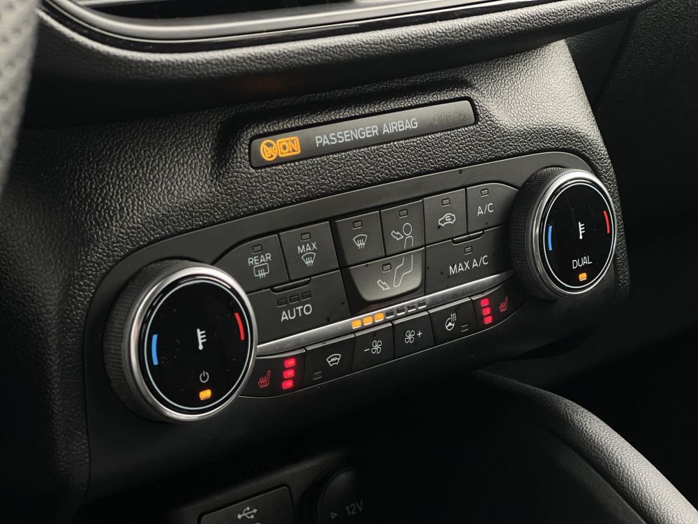 FORD KUGA 2.5 PHEV ST-Line X CVT Bang&Olufsen. Carplay. fűthető kormány- és ülésfűtés