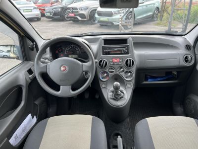FIAT PANDA 1.1 Active 22e km!! Magyarországi. 4 évszakos gumik. Vonóhorog!