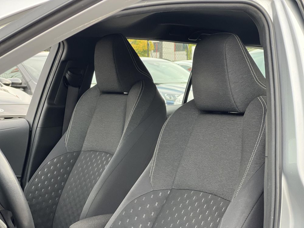 TOYOTA COROLLA Touring Sports 1.8 Hybrid Comfort Business e-CVT 108e km. M.o.-i. 1.tul. sérülésmentes. dokumentált előélet!
