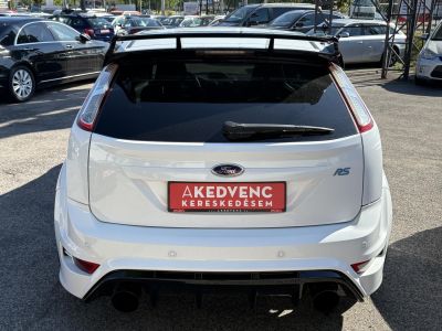 FORD FOCUS RS 2.5 T A LEGENDA