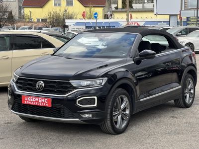 VOLKSWAGEN T-ROC Cabrio 1.5 TSI ACT Style DSG 39e km. Magyarországi. Márkaszervizelt. Újszerű állapot!