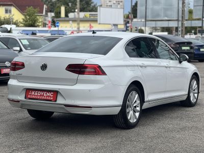 VOLKSWAGEN PASSAT VIII 2.0 TDI BMT SCR Comfortline DSG Magyarországi. Gyári fényezés. Végig vezetett szervizkönyv!