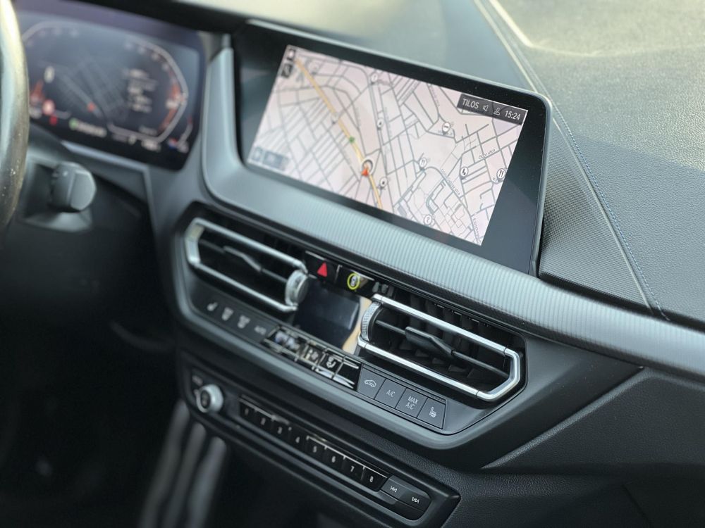 BMW 218d M Sport (Automata) 98e km. CARPLAY. LED. tempomat. ülésfűtés. keyless. megkímélt állapot!