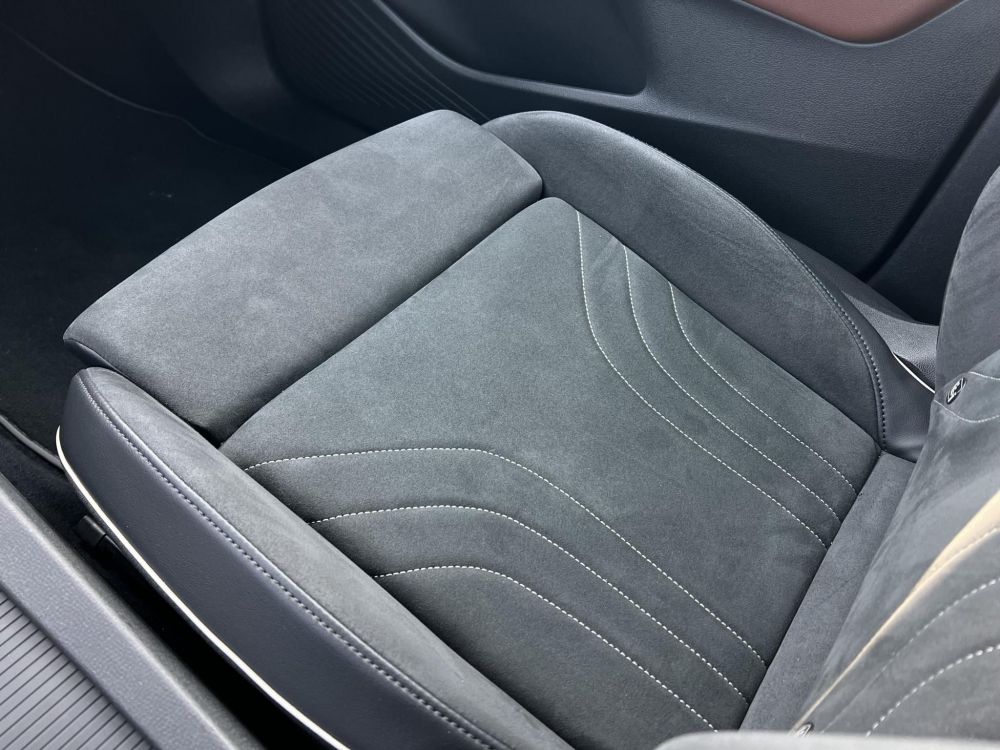 VOLKSWAGEN ID.4 77kWh Pro P. Max Teljes felszereltség 21-es kerék vonóhorog IQ Pano stb