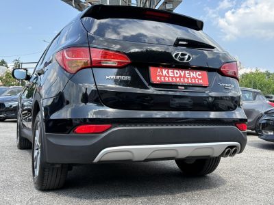HYUNDAI SANTA FE 2.2 CRDi Premium (Automata) Klíma Tempomat Bluetooth 182e km! 4AWD Ajándék olajcsere!