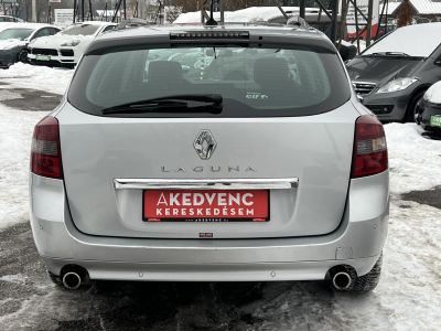 RENAULT LAGUNA 2.0 dCi Dynamique DPF (Automata) Klíma Tempomat Bluetooth Navi!