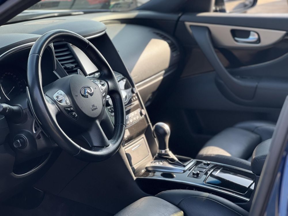 INFINITI QX70 QX70S 3.7 V6 Premium (Automata) EU6 105e km. Tempomat 360 kamera BOSE Téli-nyári garnitúra!