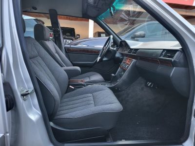 MERCEDES-BENZ W 124 Frissen szervizelt! Friss műszaki vizsga!