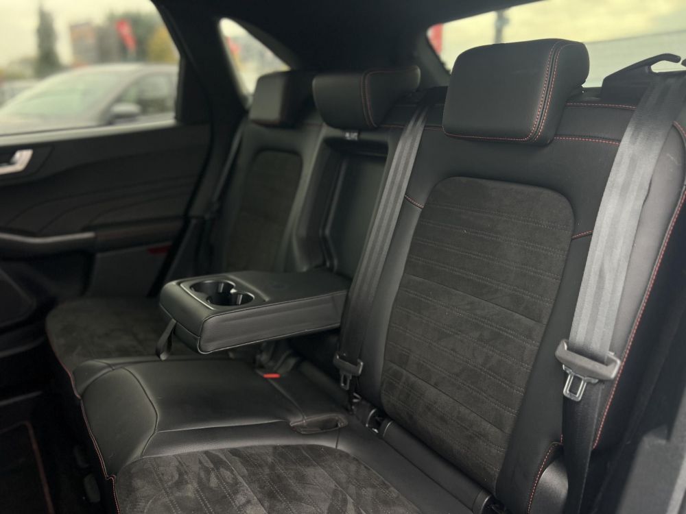 FORD KUGA 2.5 PHEV ST-Line X CVT