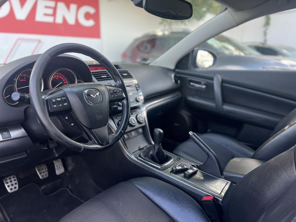 MAZDA 6 Sportkombi 2.5 GTA BOSE hifi. Gyári fényezés. Téli-nyári garnitúra. 1.5T horog!