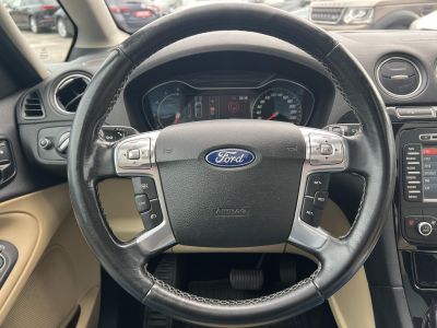 FORD GALAXY 2.0 TDCi Titanium Powershift [7 személy] M.o.-i. Magas felszereltség! Xenon Holttér Memória Panoráma Kamera