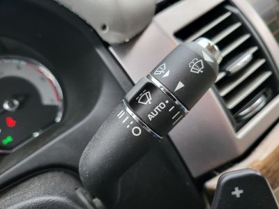 JAGUAR XF 2.7 D Premium Luxury (Automata) Mélyen ár alatt!